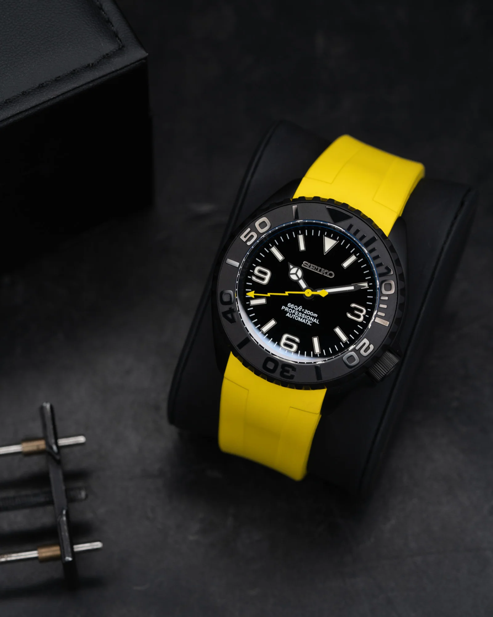 MODEL . 03R - Image 4