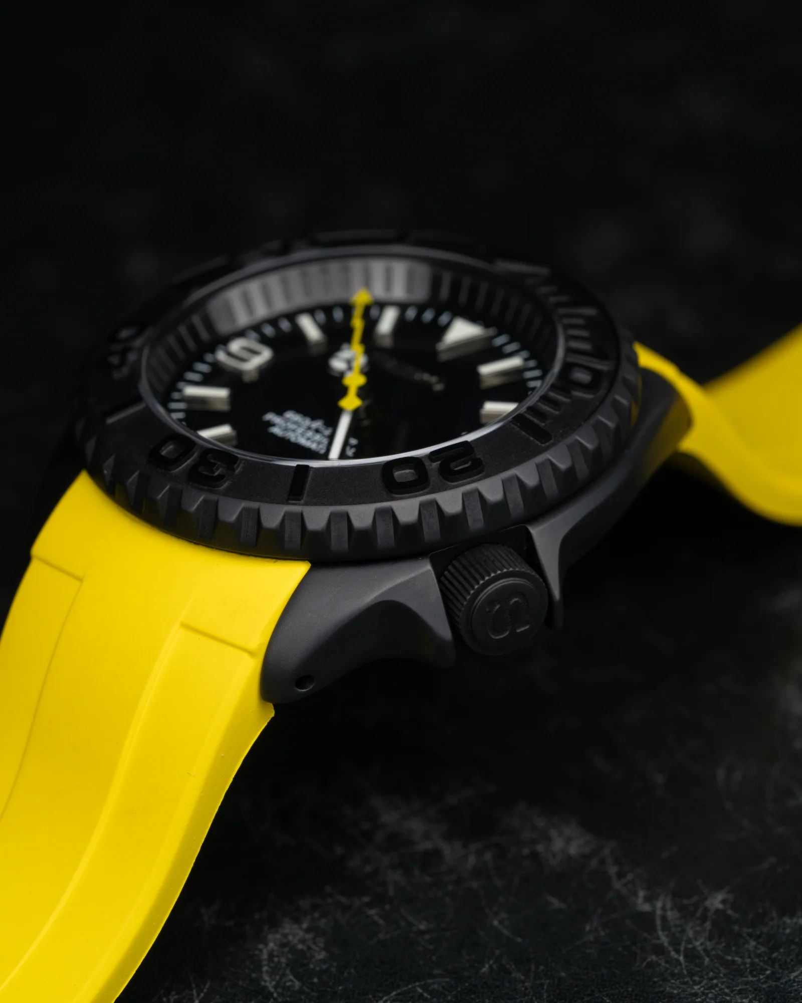 MODEL . 03R - Image 5