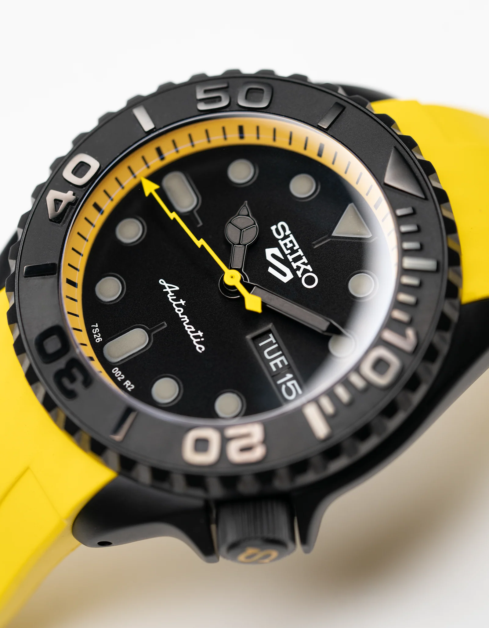 MODEL . 111R - Image 3