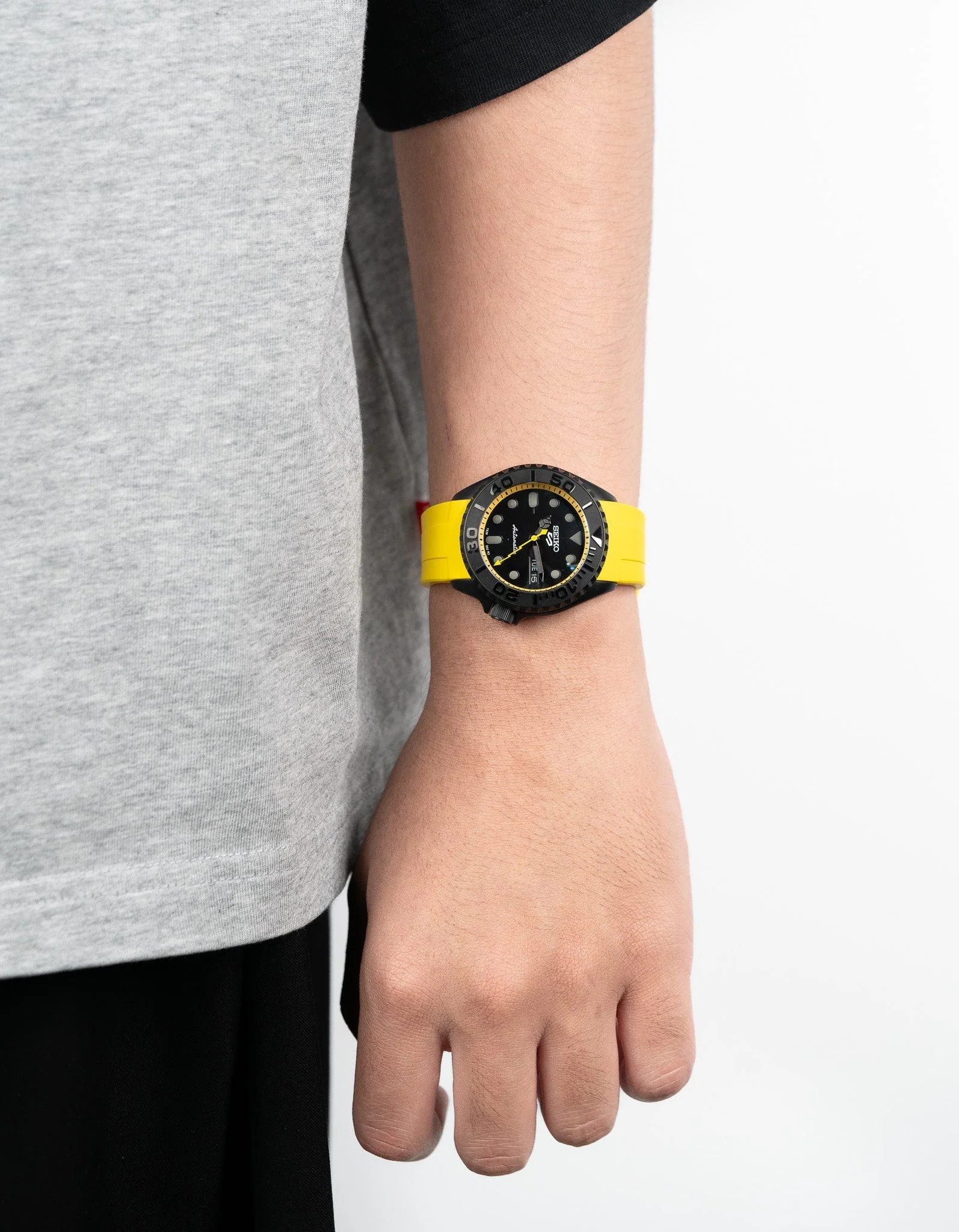 MODEL . 111R - Image 7