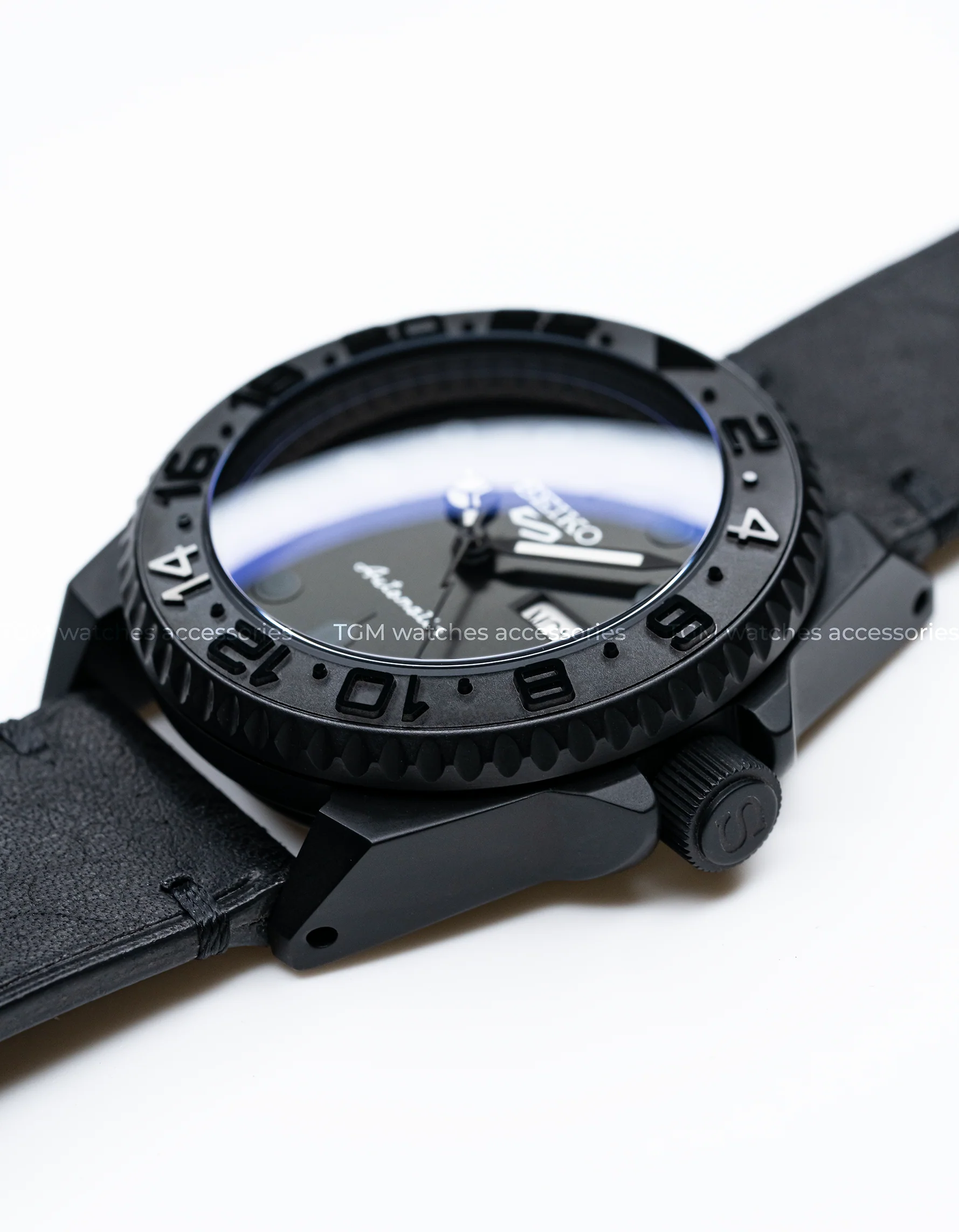 MODEL . 118L - Image 5