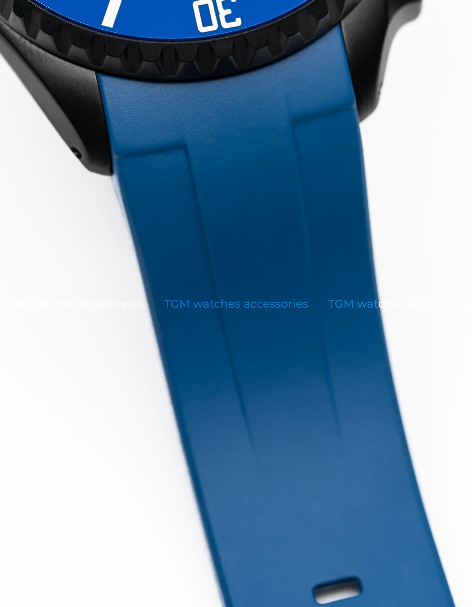MODEL . 124R - Image 5