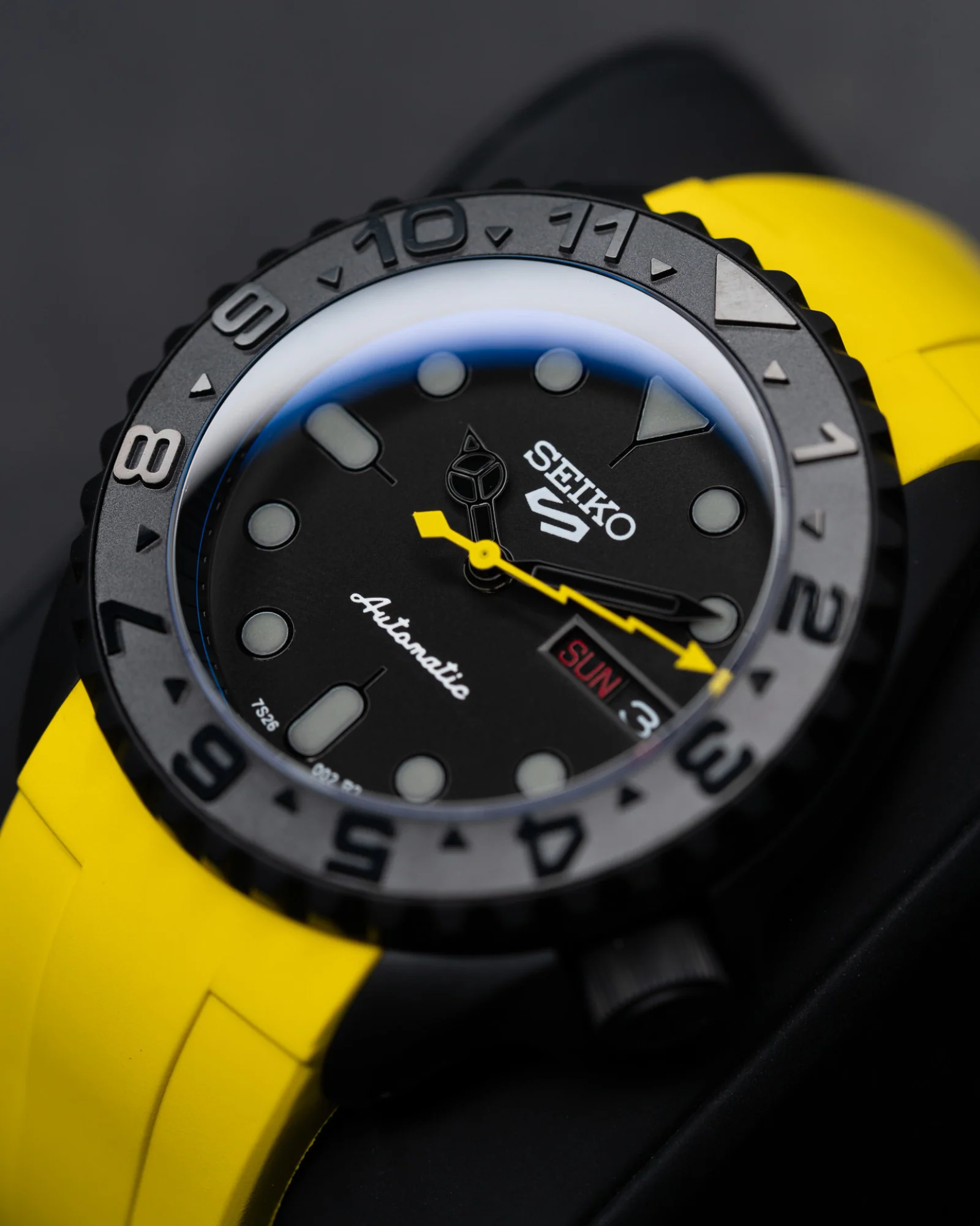 MODEL . 13R - Image 3