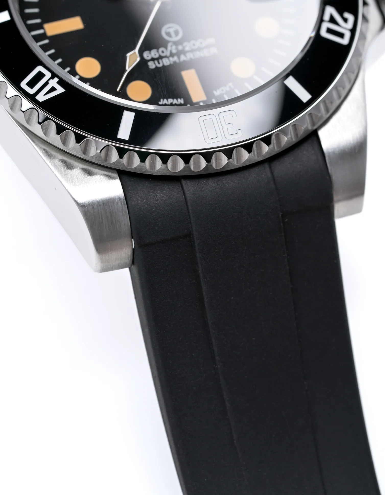 MODEL . 152R - Image 5