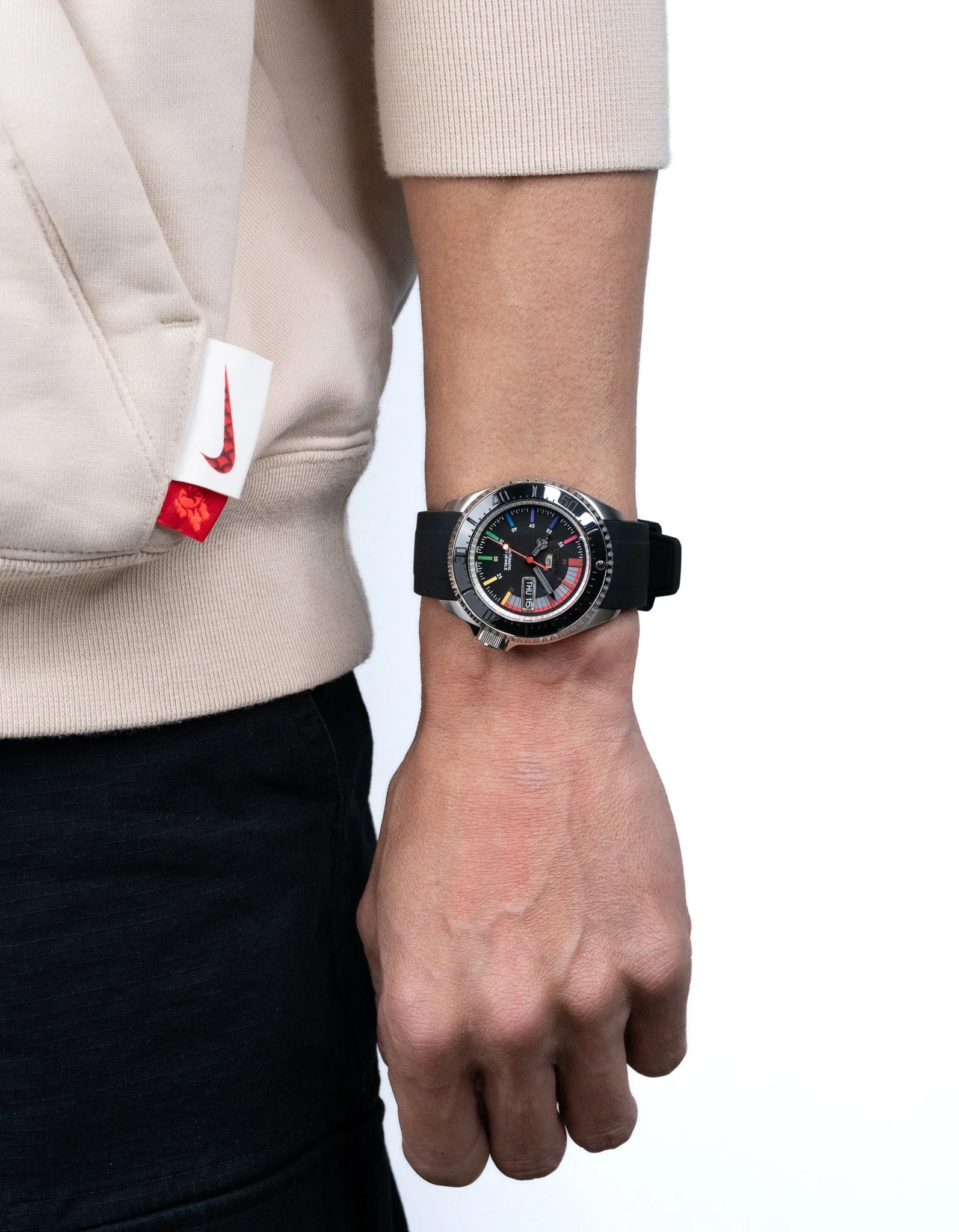 MODEL . 155R - Image 7