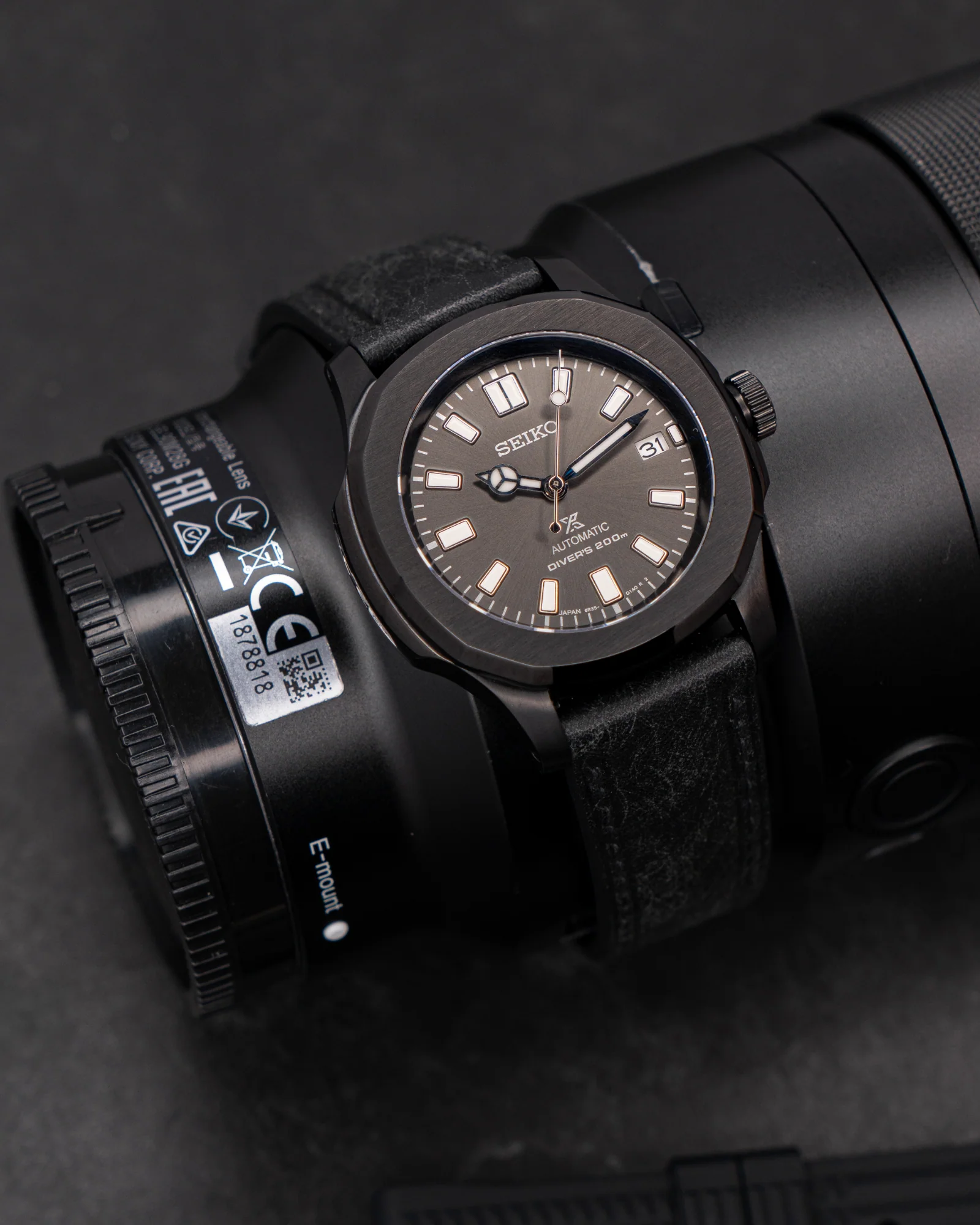 MODEL . 24L - Image 3