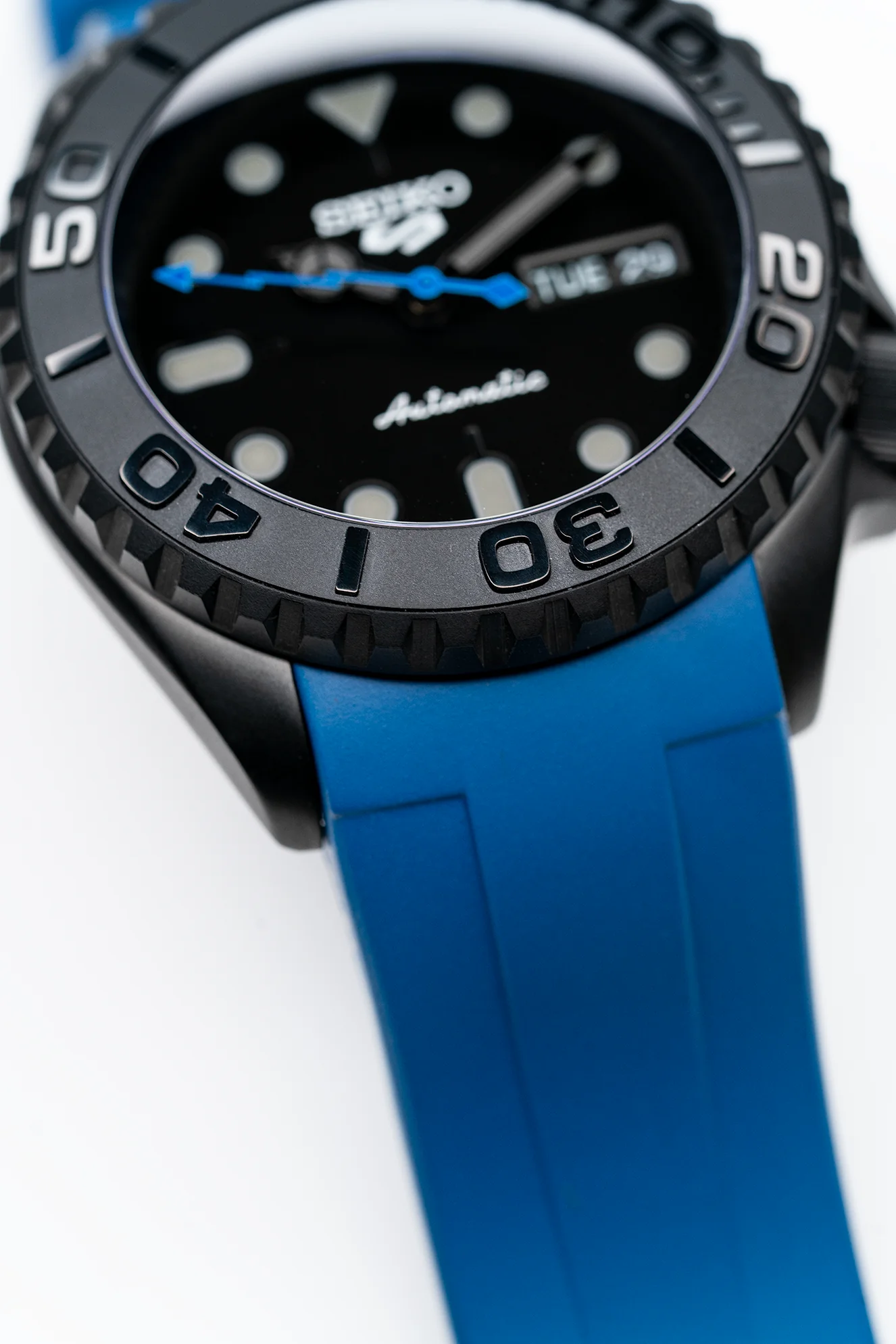 MODEL . 45R - Image 5