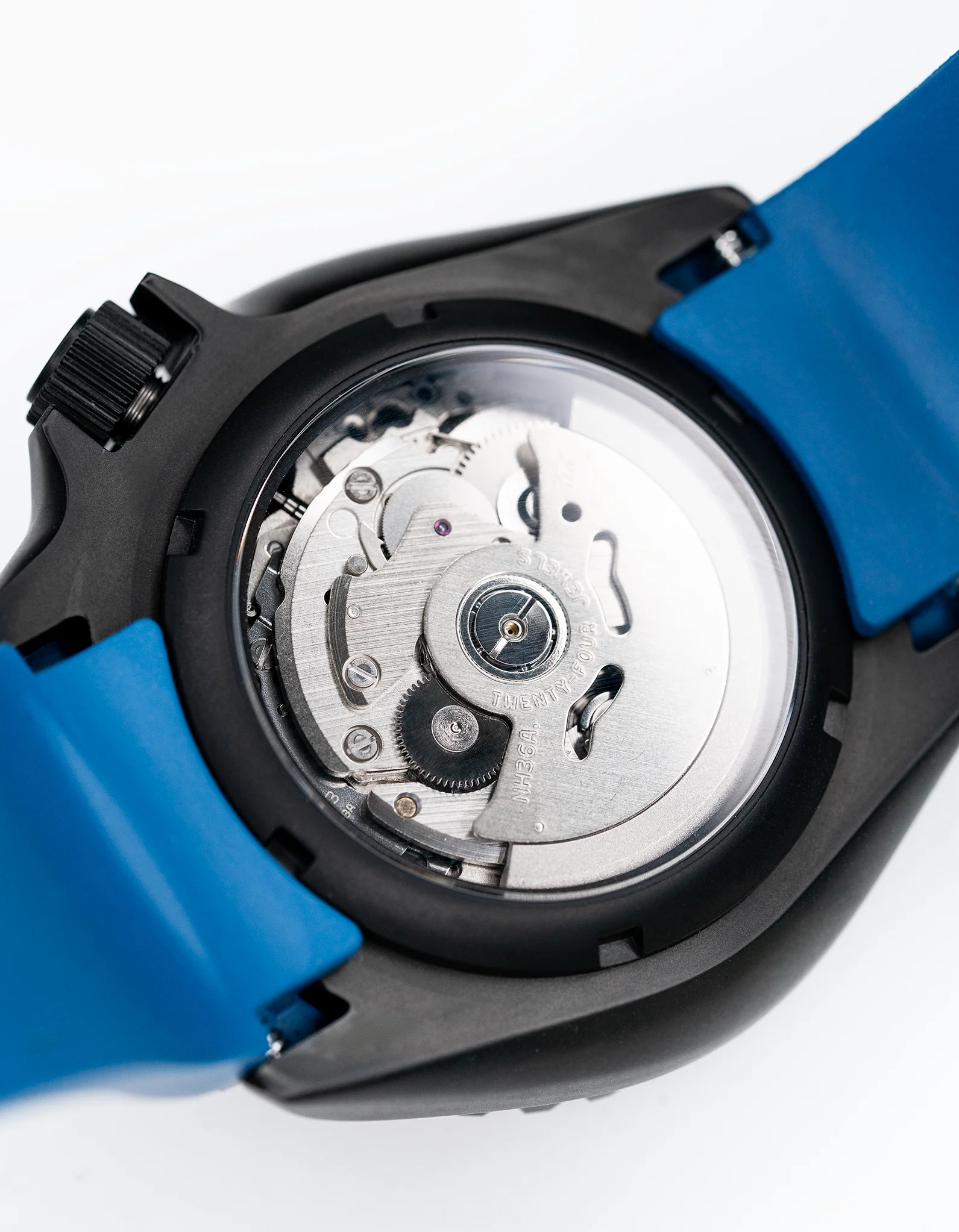 MODEL . 45R - Image 6