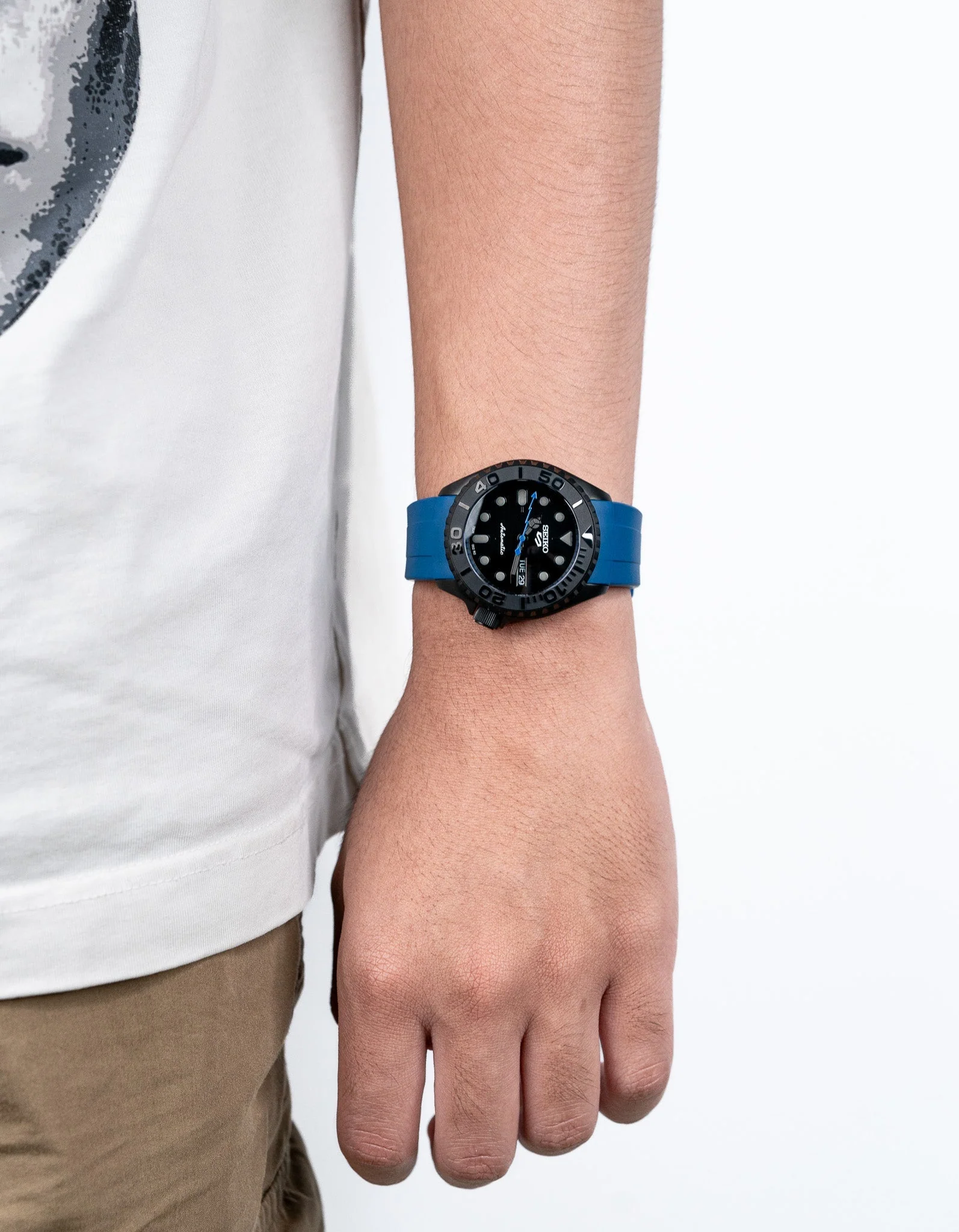 MODEL . 45R - Image 7