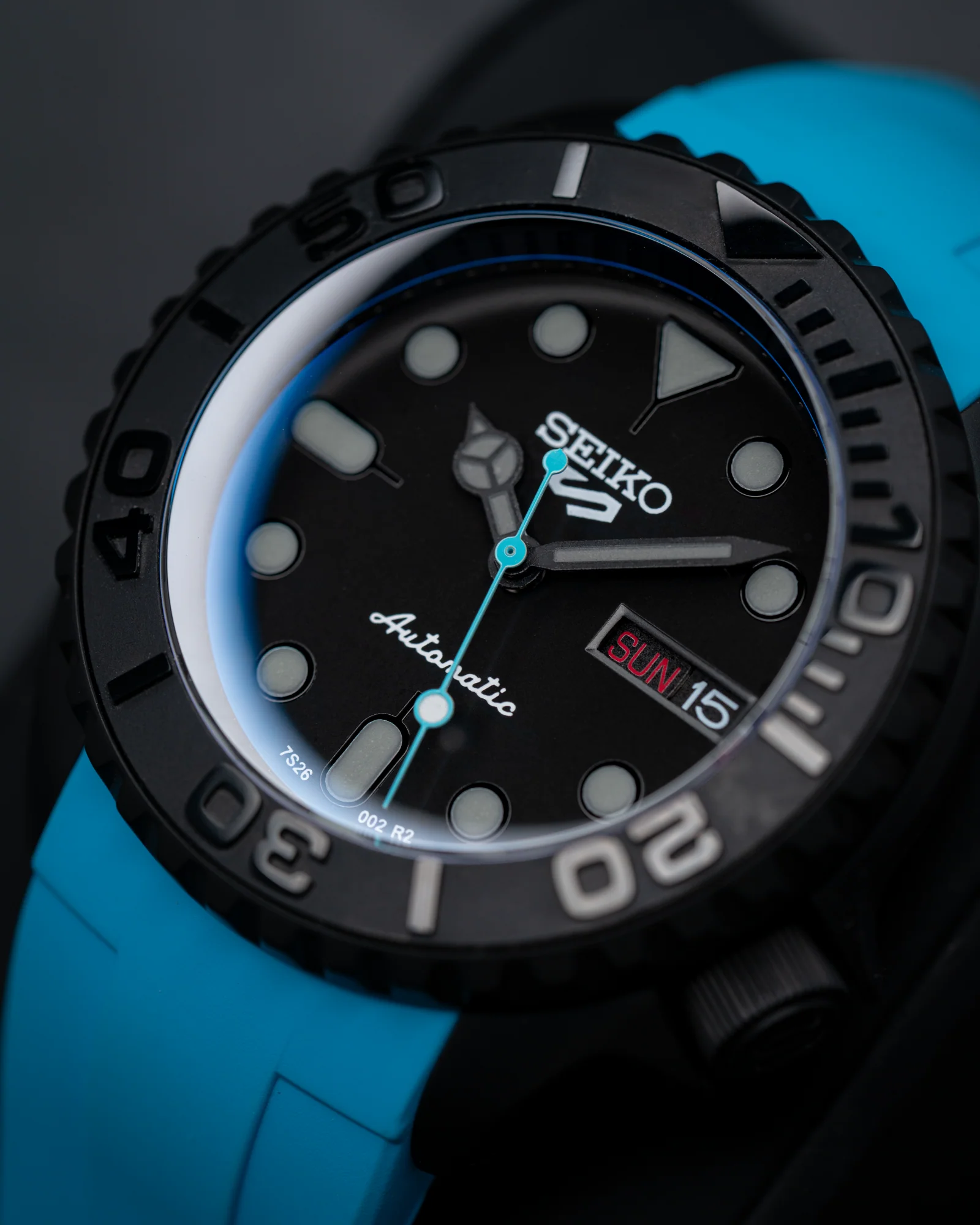 MODEL . 77R - Image 3