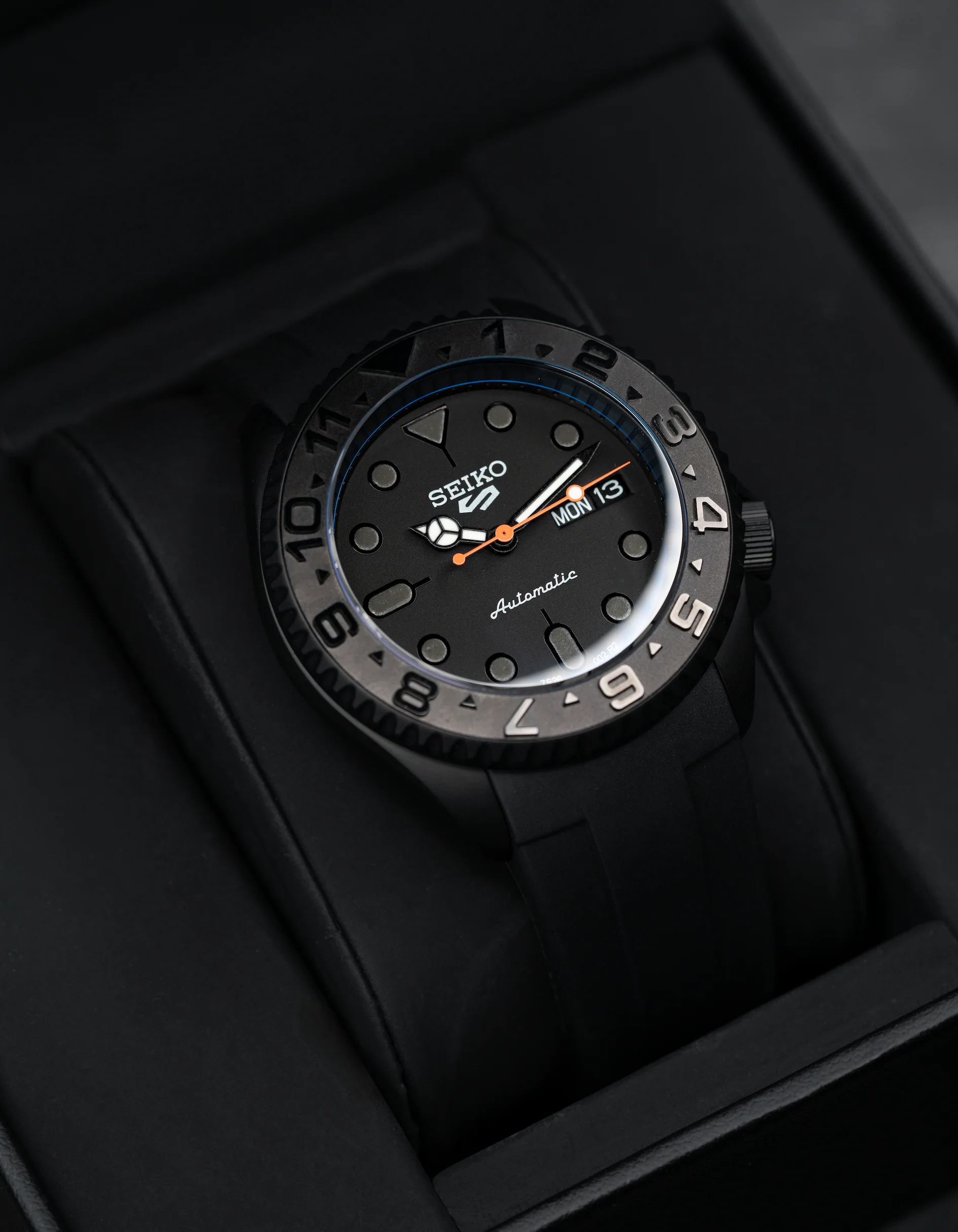 MODEL . 80R - Image 2