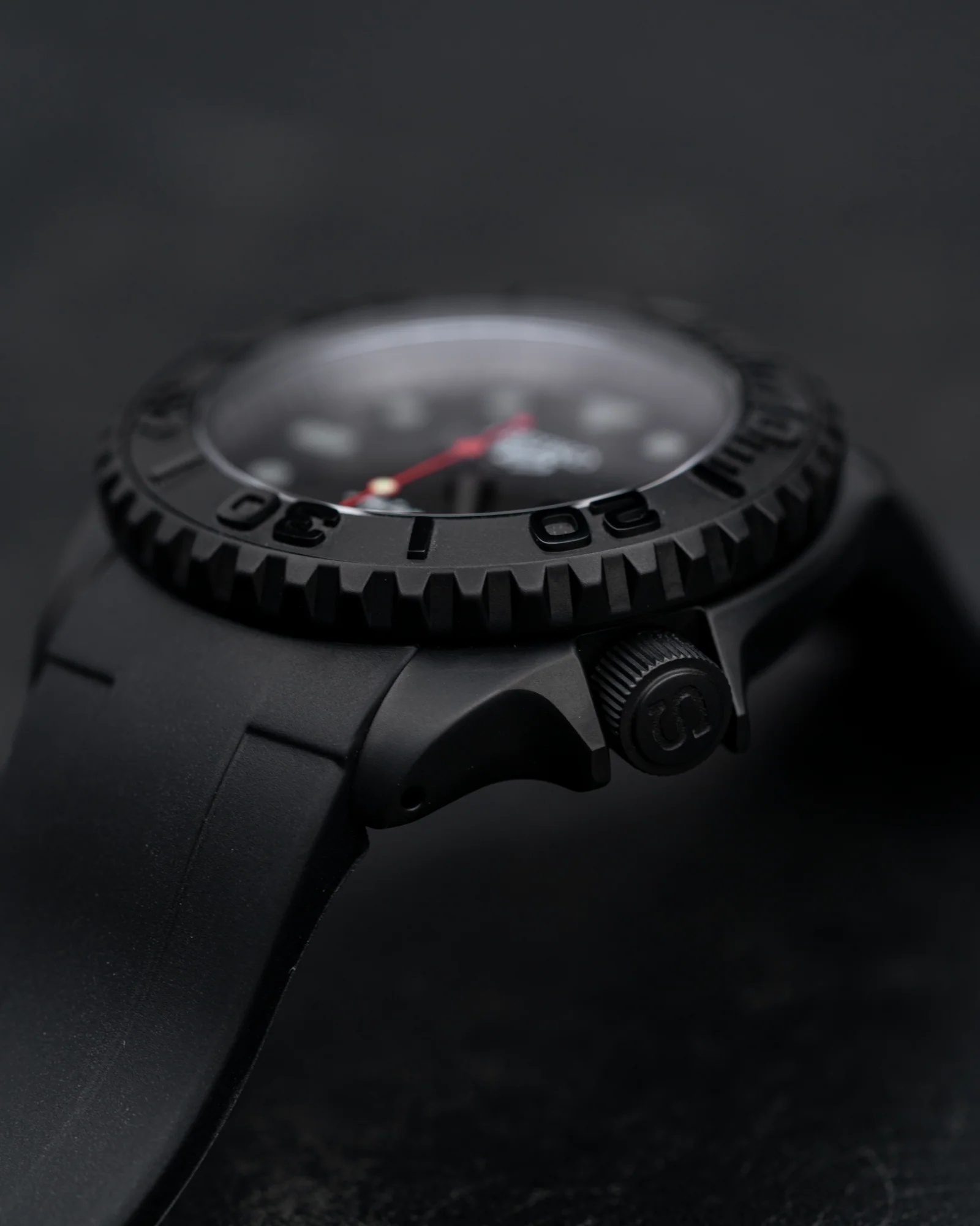 MODEL . 80R - Image 4