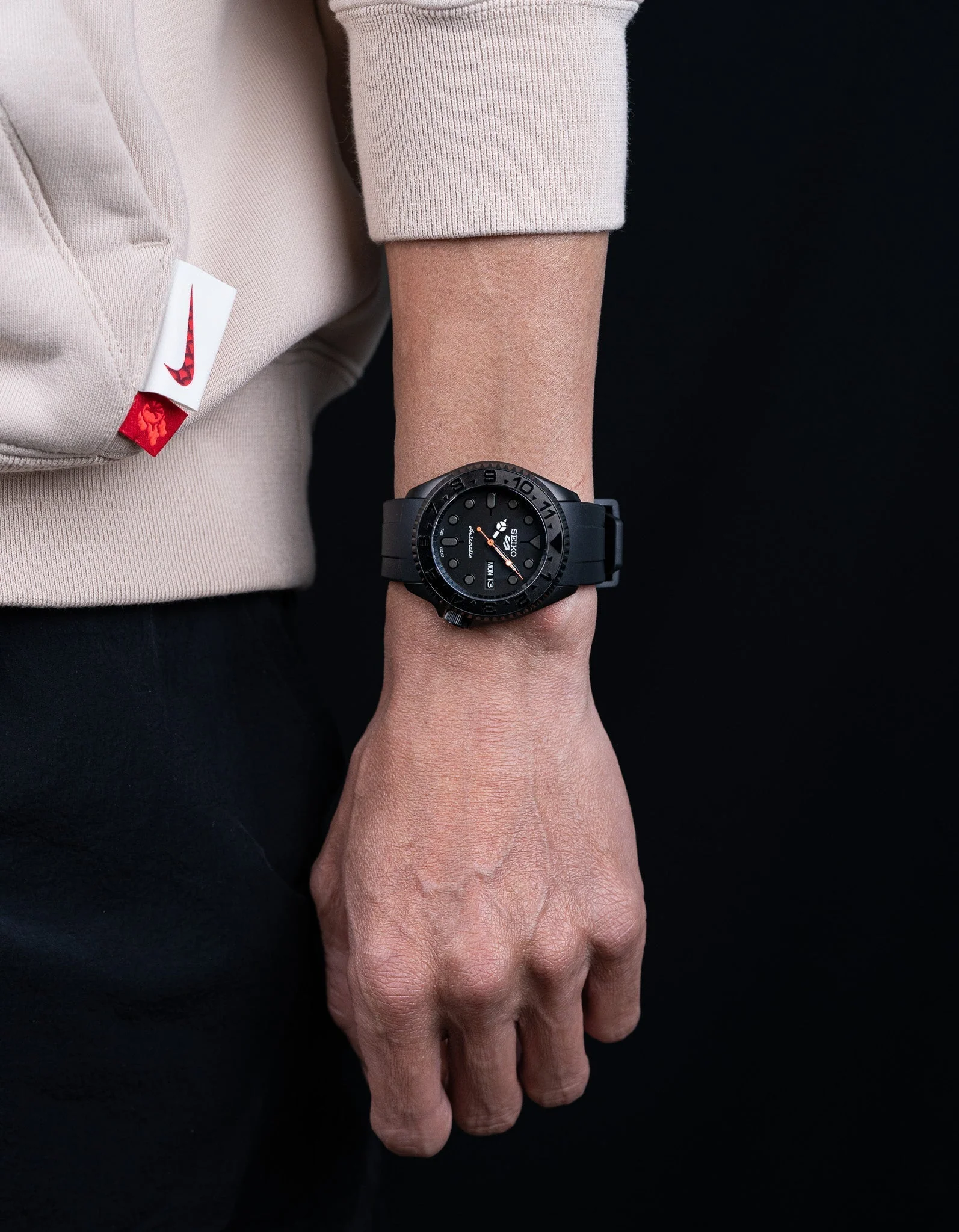 MODEL . 80R - Image 7