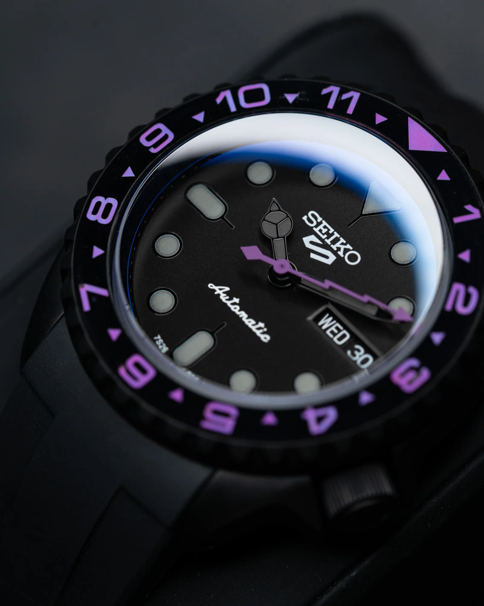 MODEL . 83R - Image 3
