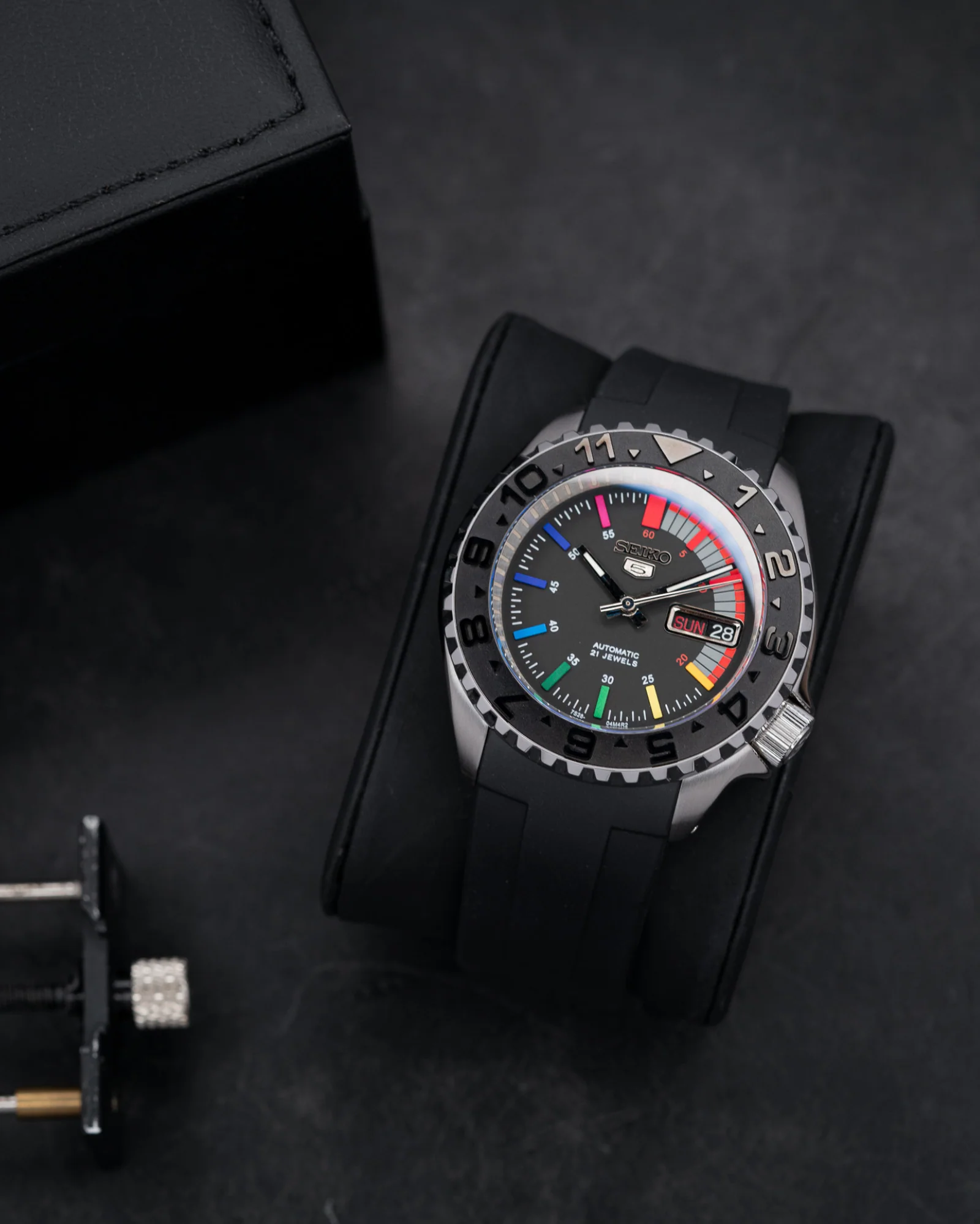 MODEL . 86R - Image 2