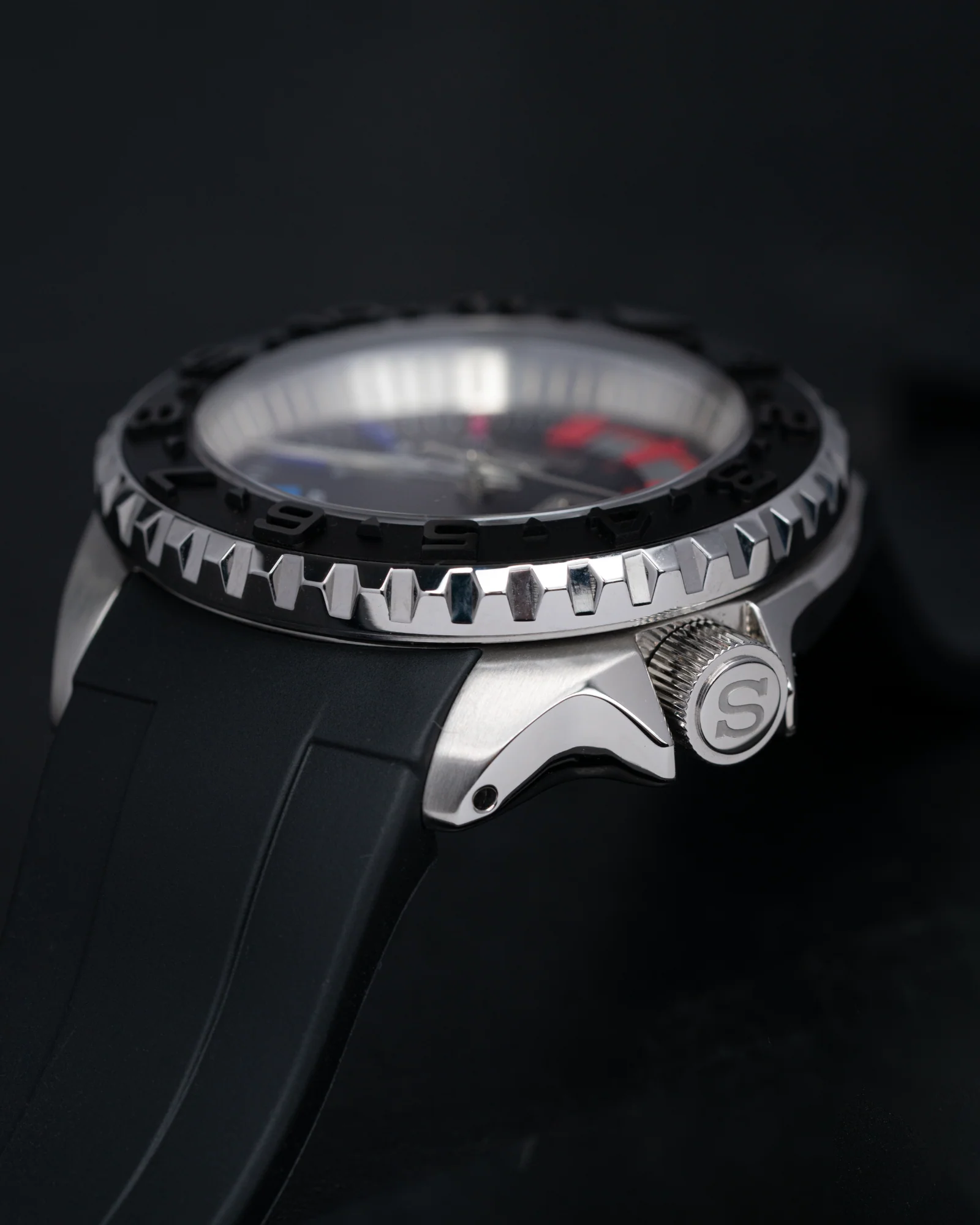 MODEL . 86R - Image 4