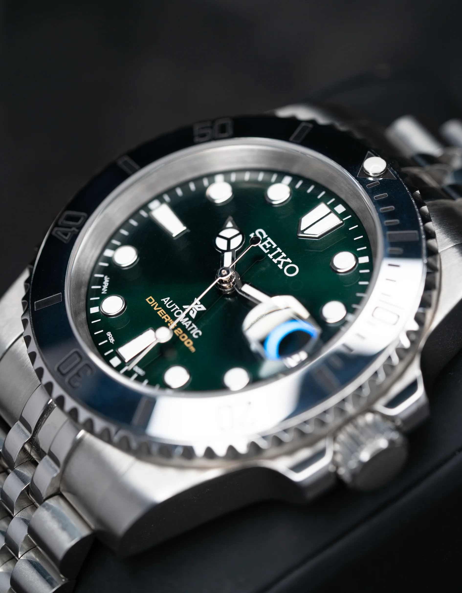 MODEL . 100S - Image 3
